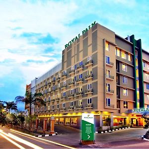 Royal Palm Hotel & Conference Center Cengkareng
